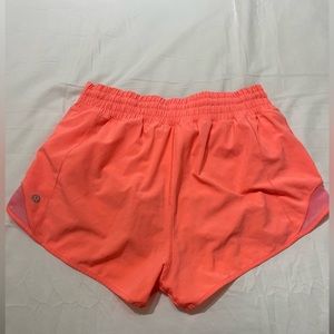 Lululemon Hotty Hot High-Rise Lined Short 2.5" - 4 Regular